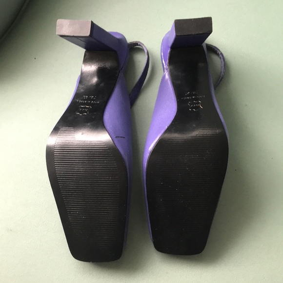 Vintage BCBG Paris Slingback Heels - Picture 7 of 8